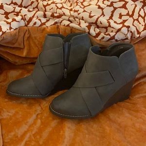 Maurices Gray Ankle Boot